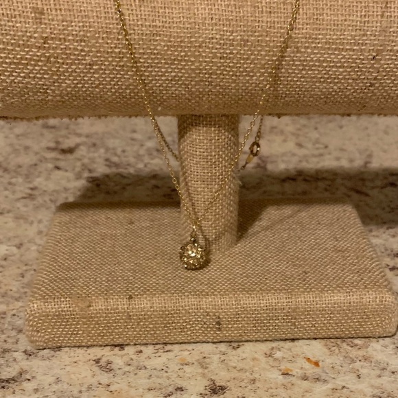 Stunning 🤩 Gold Tone Beautiful round Style crystals necklace!! 🤩 - Picture 1 of 12